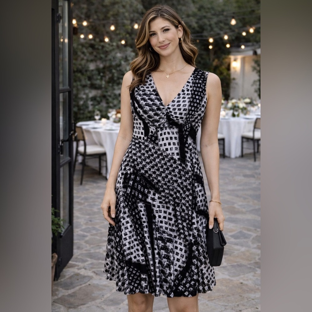 Bali VINTAGE Monochrome Patterned Midi Dress
